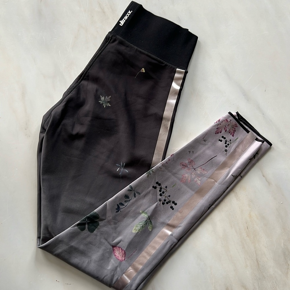 Ultracor Ombré Floral Leggings!
